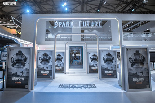 腾讯硬核射击手游《暗区突围》首现CJ现场，还原拟真战斗体验